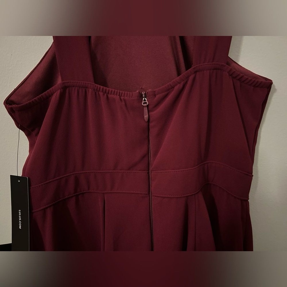 Lulu's Burgundy Dress with Halter Neck and Swing Skirt, Size Small, NWT - Picture 6 of 15